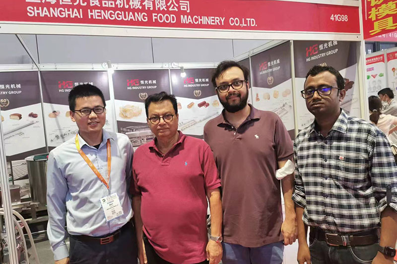 Компания Shanghai Hengguang Food Machinery принимает участие в Китайской международной выставке выпечки